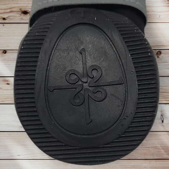 NEW - GOOD2GO NEOPRENE ALL WEATHER FLEECE LINING REFLECTIVE DOG BOOTS SIZE LARGE - Picture 5 of 11